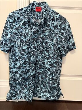 HUGO Light Blue and Black Tropical Leaf Short-Sleeve Button-Down Shirt